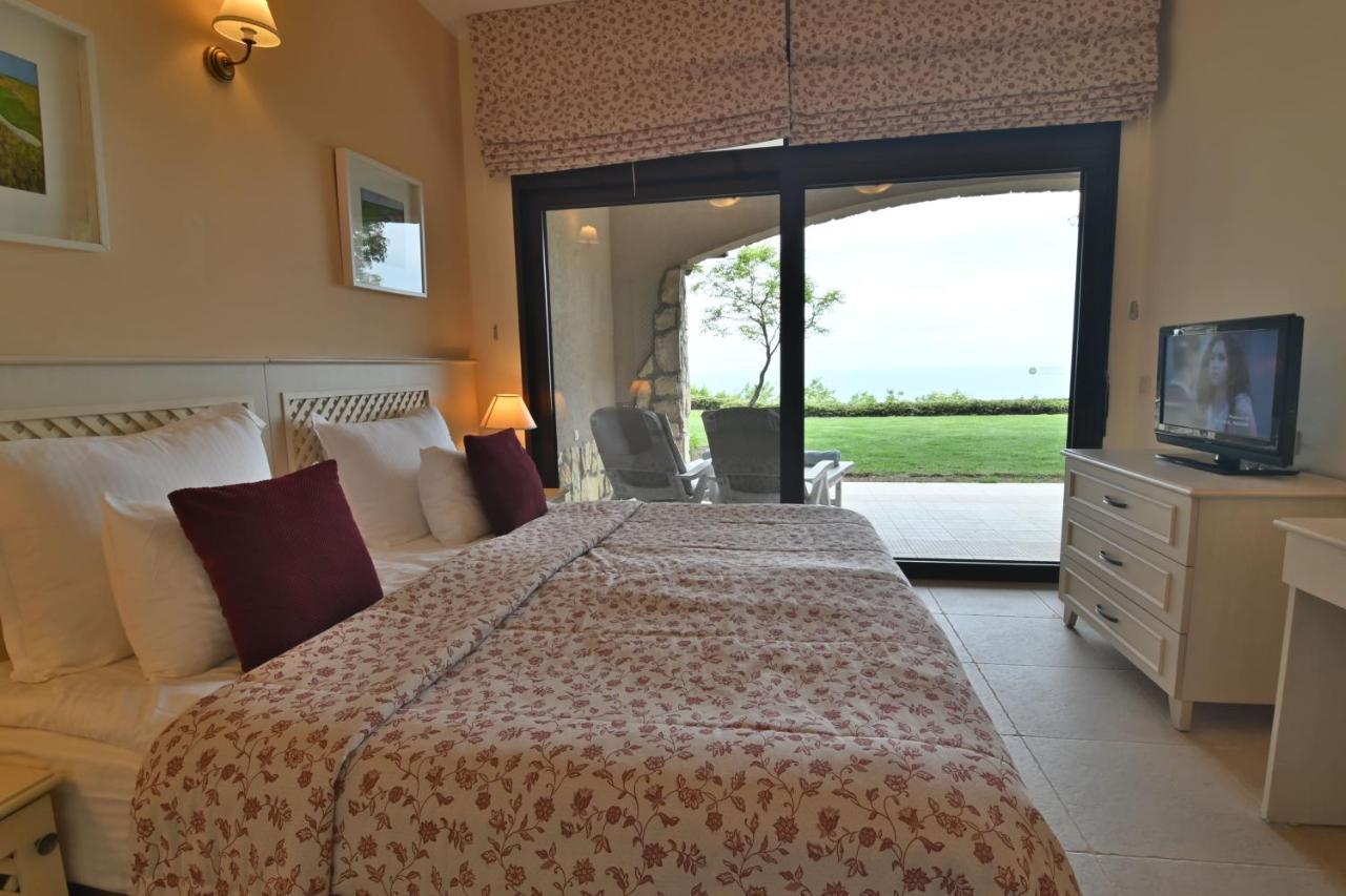 Club Residence At Blacksearama Golf Baltschik Exterior foto